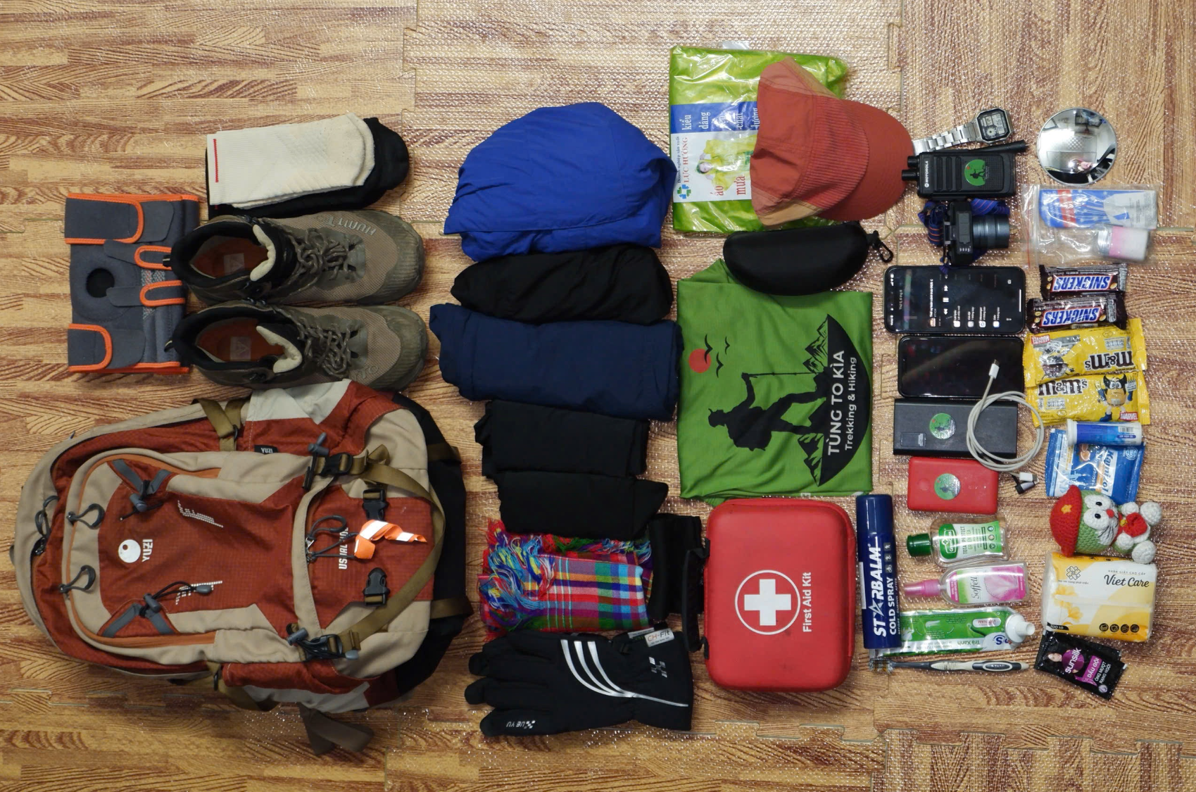 Đi trekking cần chuẩn bị những gì? Checklist dành cho người mới